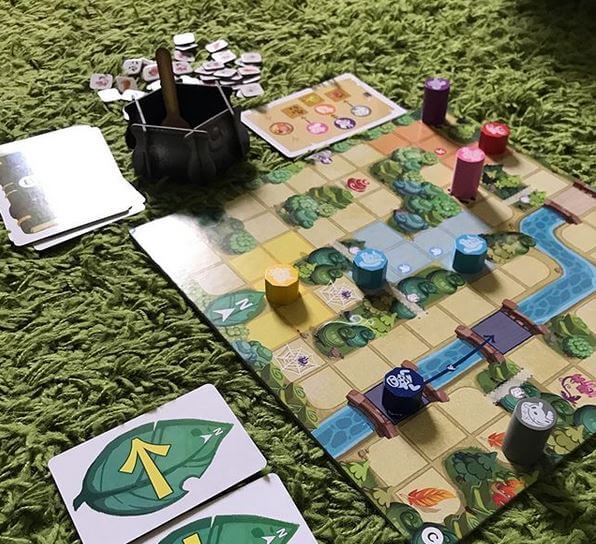 Magic Maze Kids Board Game Review & How To Play - Ages 5